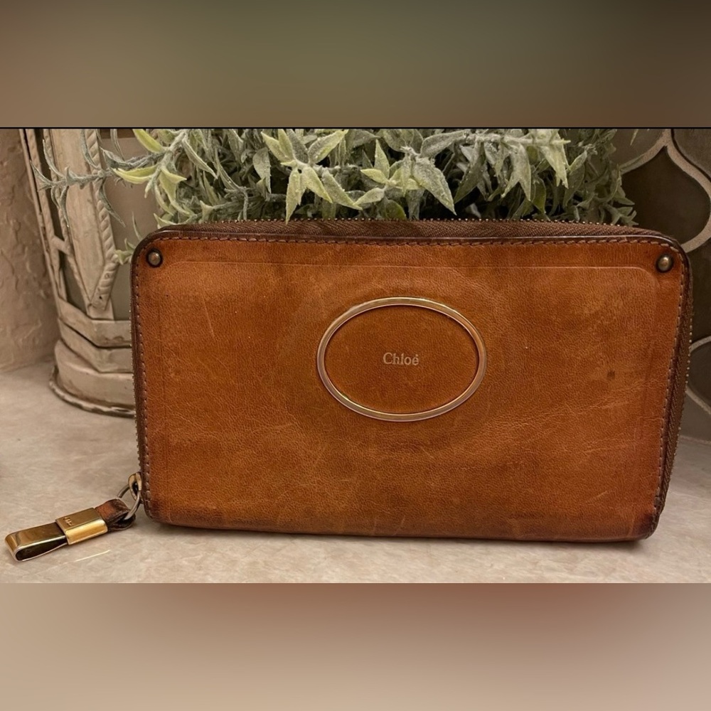Chloe ziparound Wallet brown weathered leather BOHO